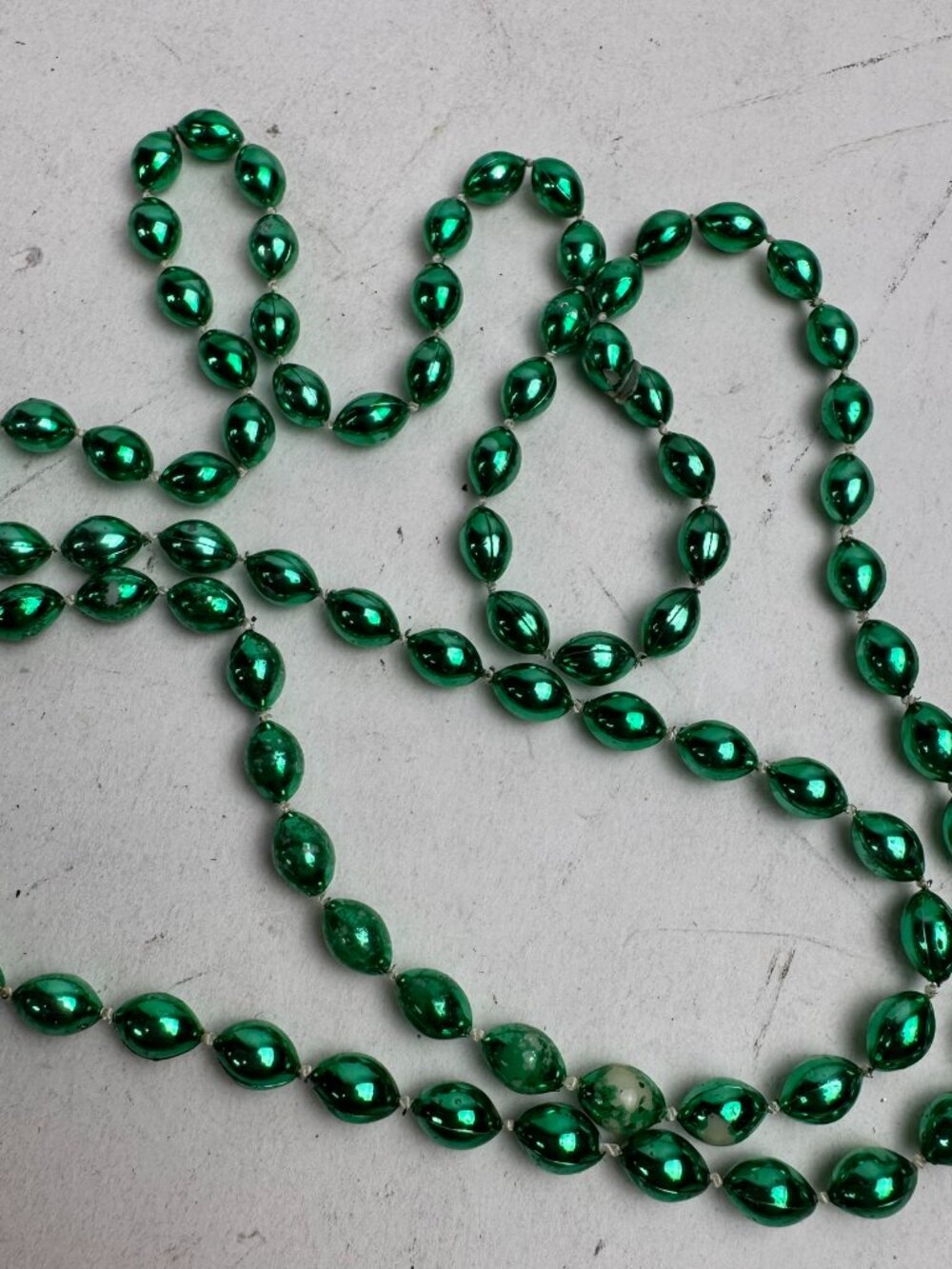 Vintage Shiny Brite Style Green Blown Glass Beaded Garland 32 Inch Feather Tree